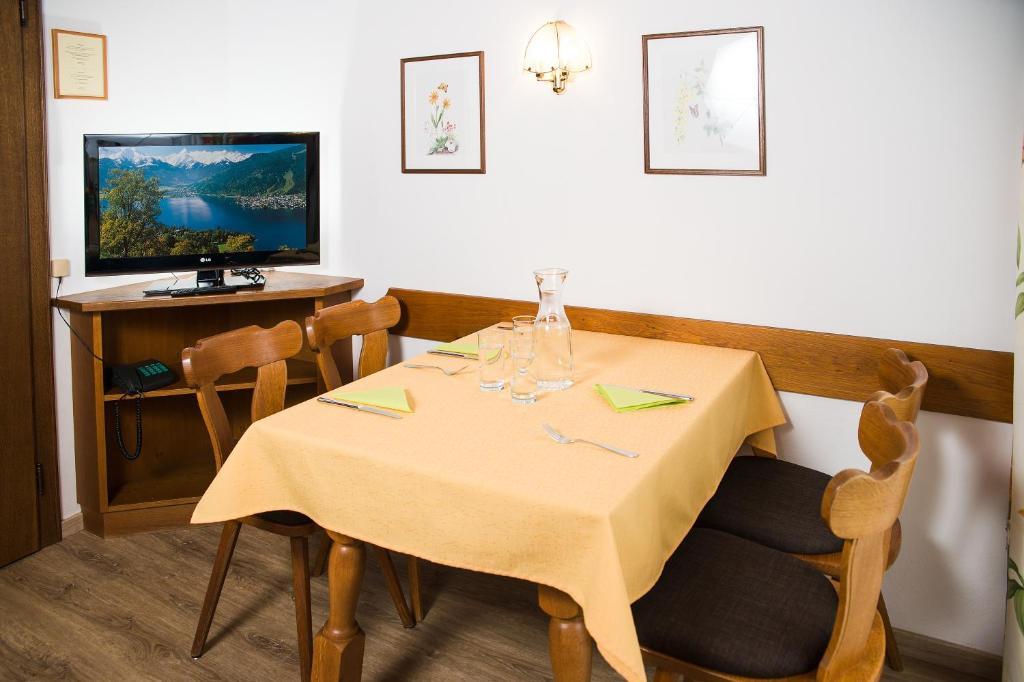 Gaestehaus Haffner Zell am See Quarto foto